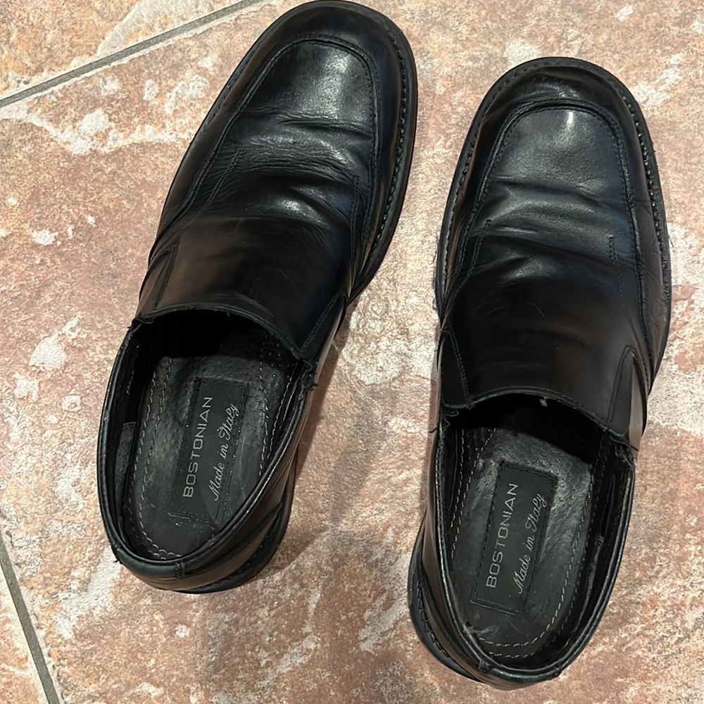 Men’s black leather loafers, no rips or tears